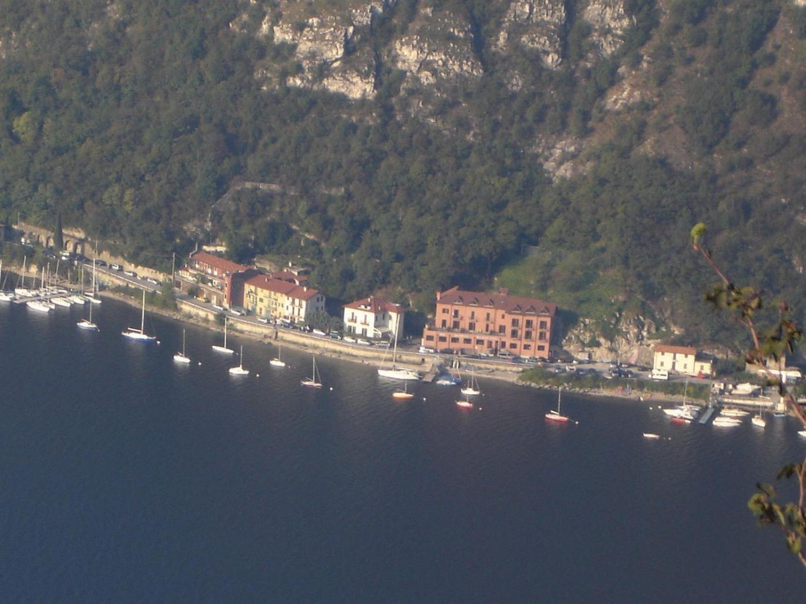 Cozy Lake Como Apartments Valmadrera Exterior photo